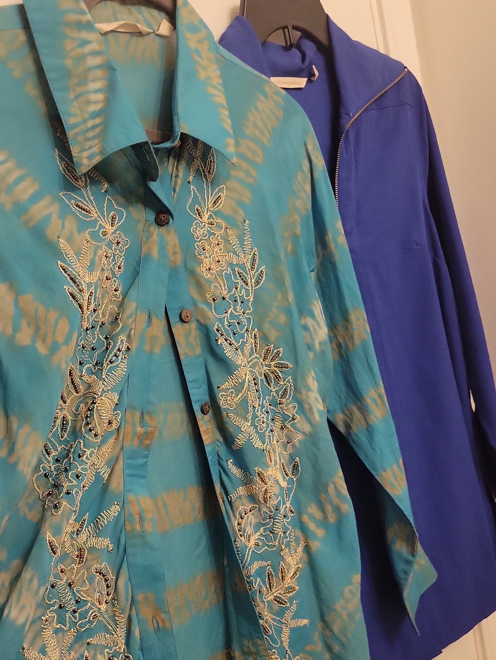 Soft Surroundings Teal Tie-Dye Embroidered Button Blouse